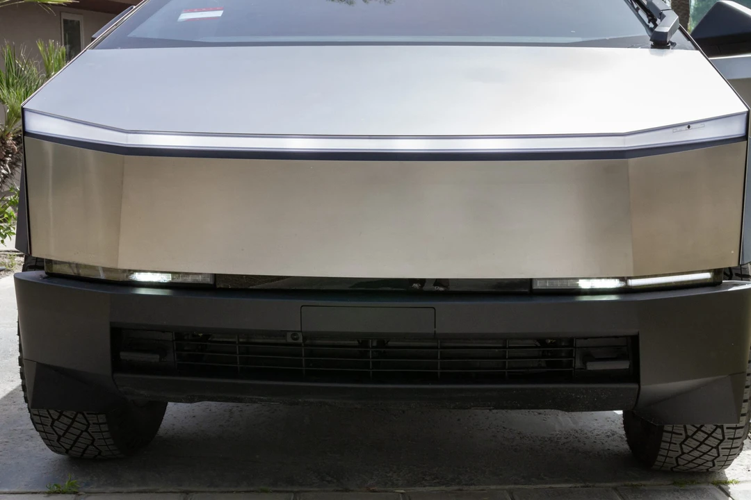 2024 Tesla Cybertruck - Image 10 of 31