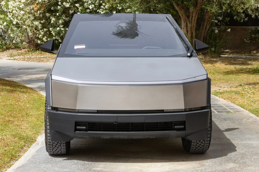 2024 Tesla Cybertruck - Image 9 of 31