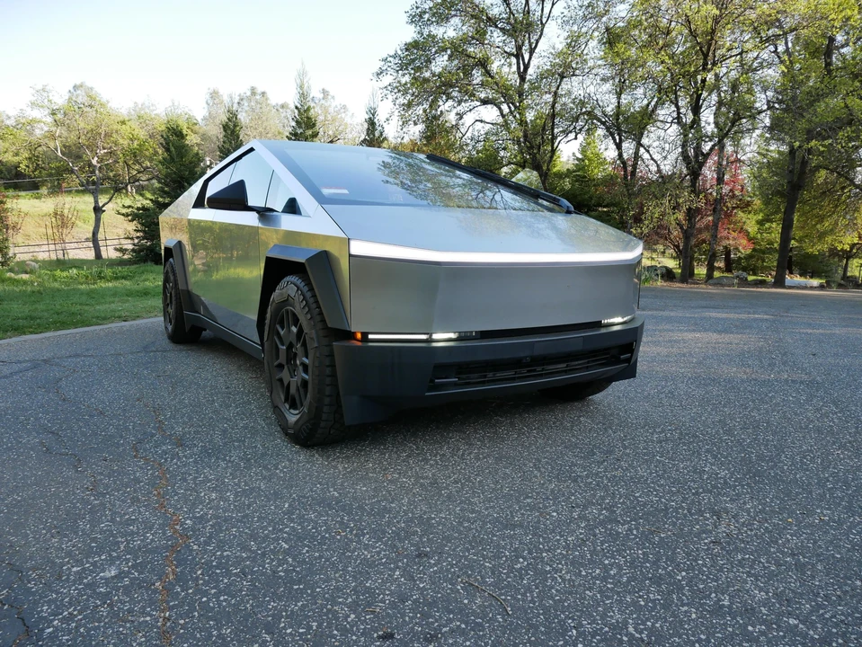 2024 Tesla Cybertruck - Image 6 of 31