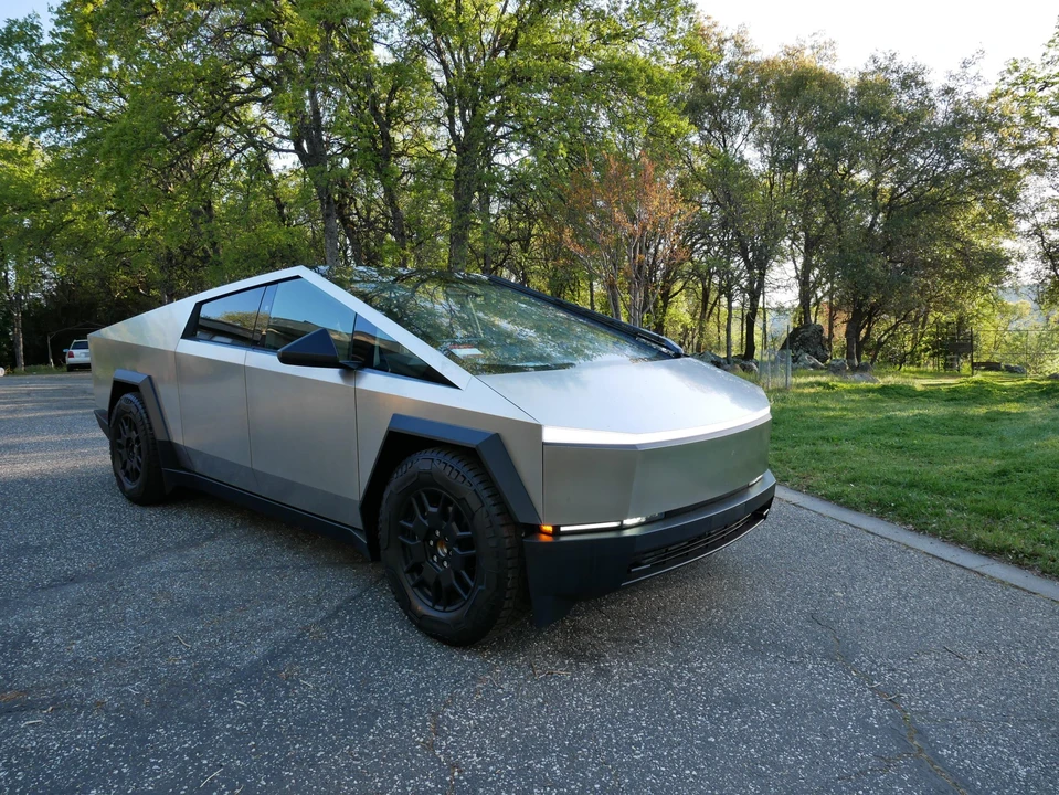 2024 Tesla Cybertruck - Image 26 of 31