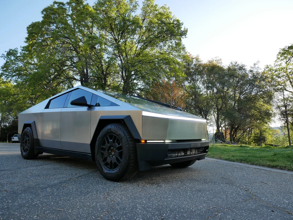 2024 Tesla Cybertruck - Image 25 of 31