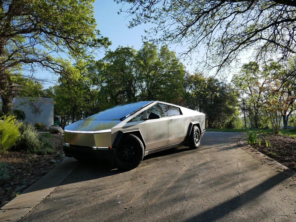 2024 Tesla Cybertruck - Image 20 of 31