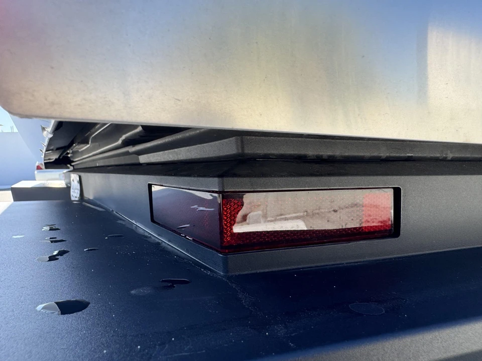 2024 Tesla Cybertruck - Image 14 of 31