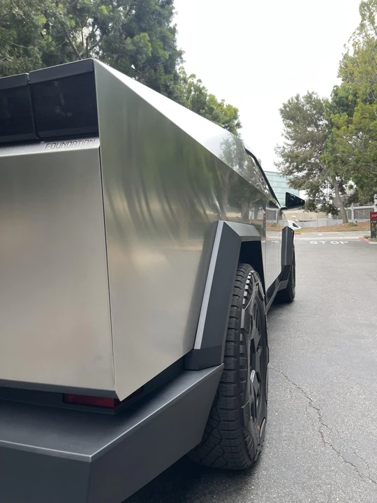 2024 Tesla Cybertruck - Image 23 of 31