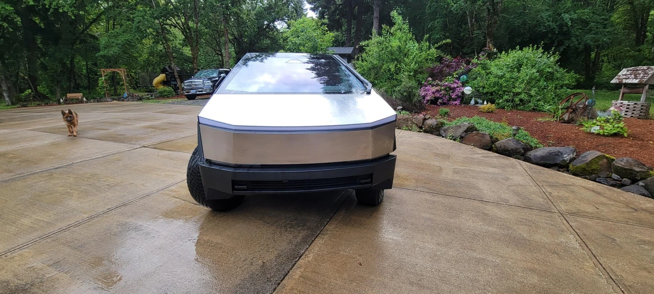 2024 Tesla Cybertruck - Image 7 of 31