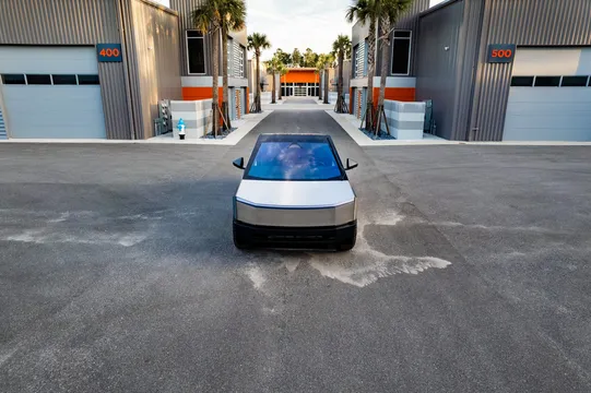 2024 Tesla Cybertruck - Image 4 of 31
