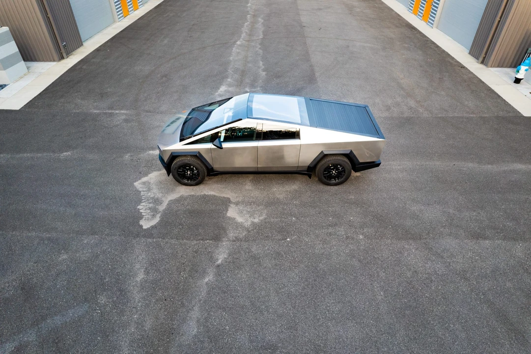 2024 Tesla Cybertruck - Image 26 of 31