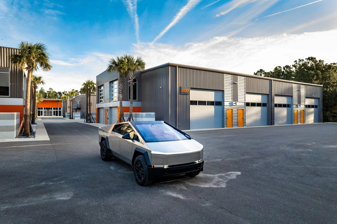 2024 Tesla Cybertruck - Image 20 of 31