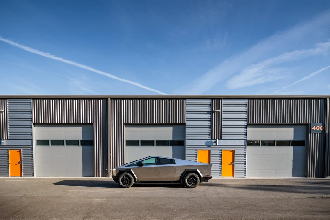 2024 Tesla Cybertruck - Image 25 of 31