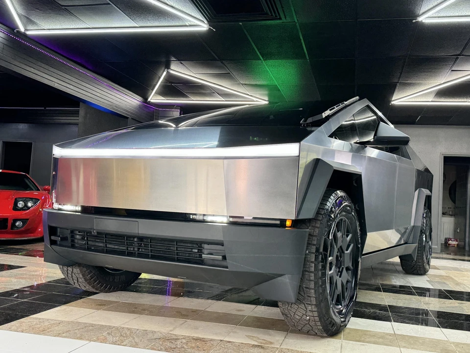 2024 Tesla Cybertruck - Image 4 of 31