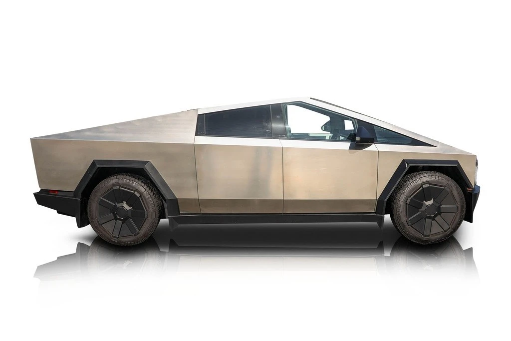 2024 Tesla Cybertruck - Image 2 of 12