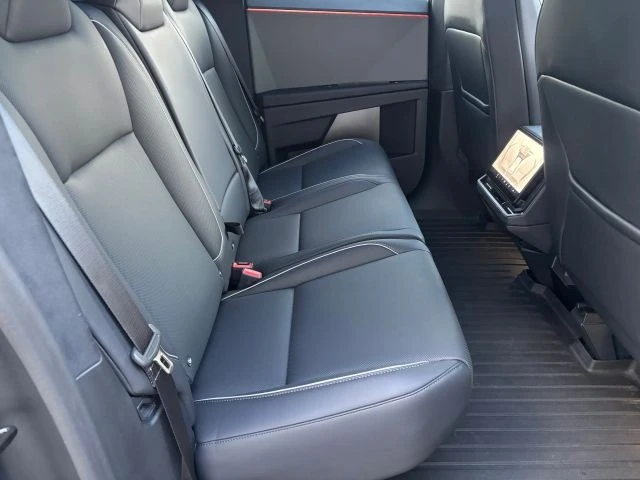 2024 Tesla Cybertruck - Image 15 of 15