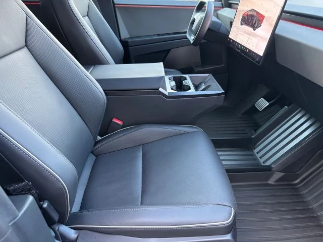 2024 Tesla Cybertruck - Image 13 of 15