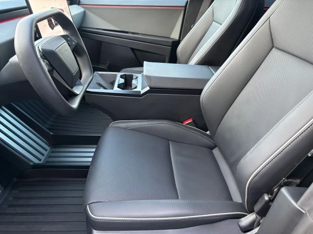 2024 Tesla Cybertruck - Image 12 of 15