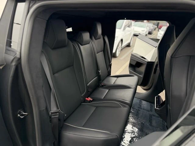 2024 Tesla Cybertruck - Image 15 of 21