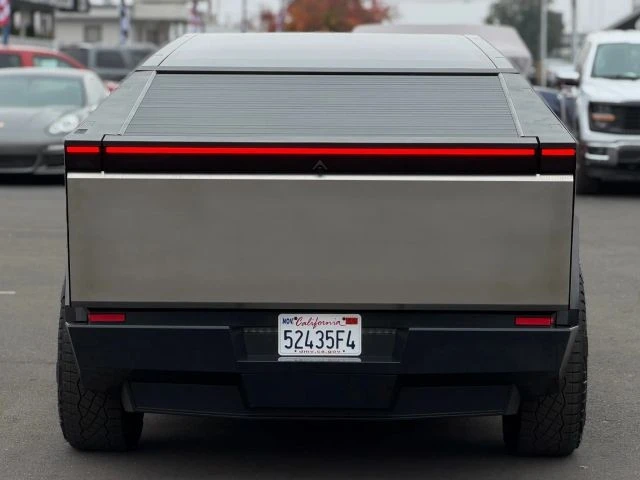 2024 Tesla Cybertruck - Image 9 of 21