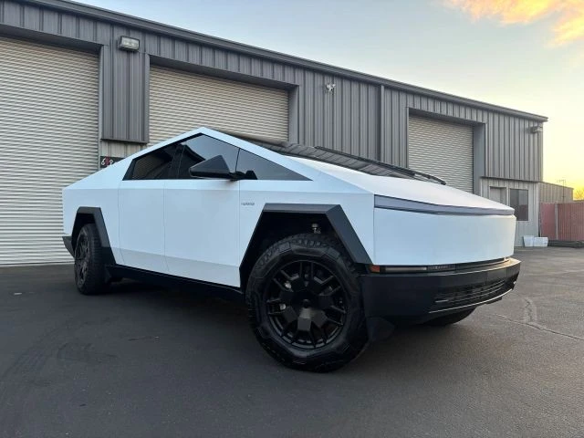 2024 Tesla Cybertruck - Image 2 of 14