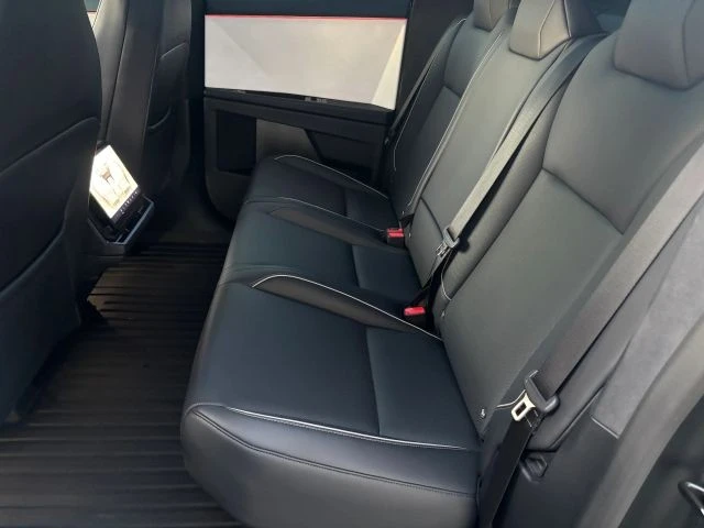 2024 Tesla Cybertruck - Image 13 of 14