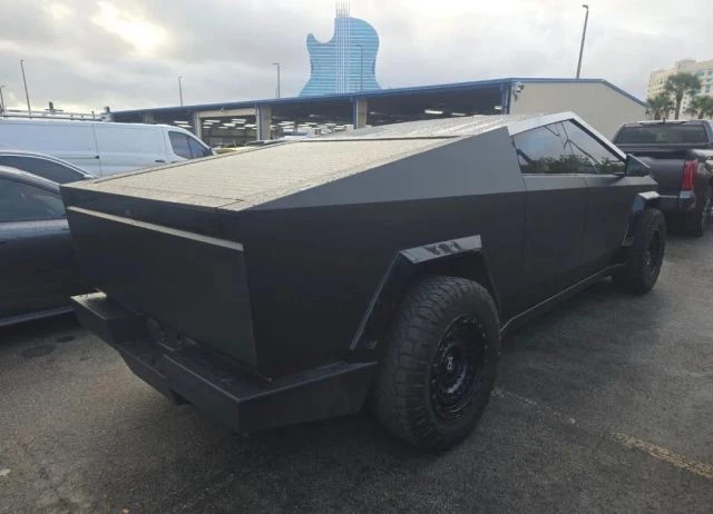 2024 Tesla Cybertruck - Image 2 of 2