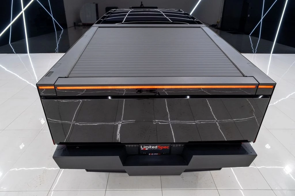 2024 Tesla Cybertruck - Image 17 of 21