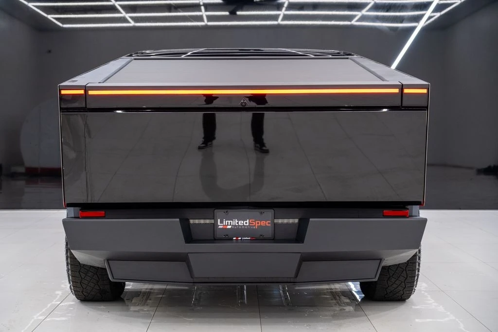 2024 Tesla Cybertruck - Image 14 of 21