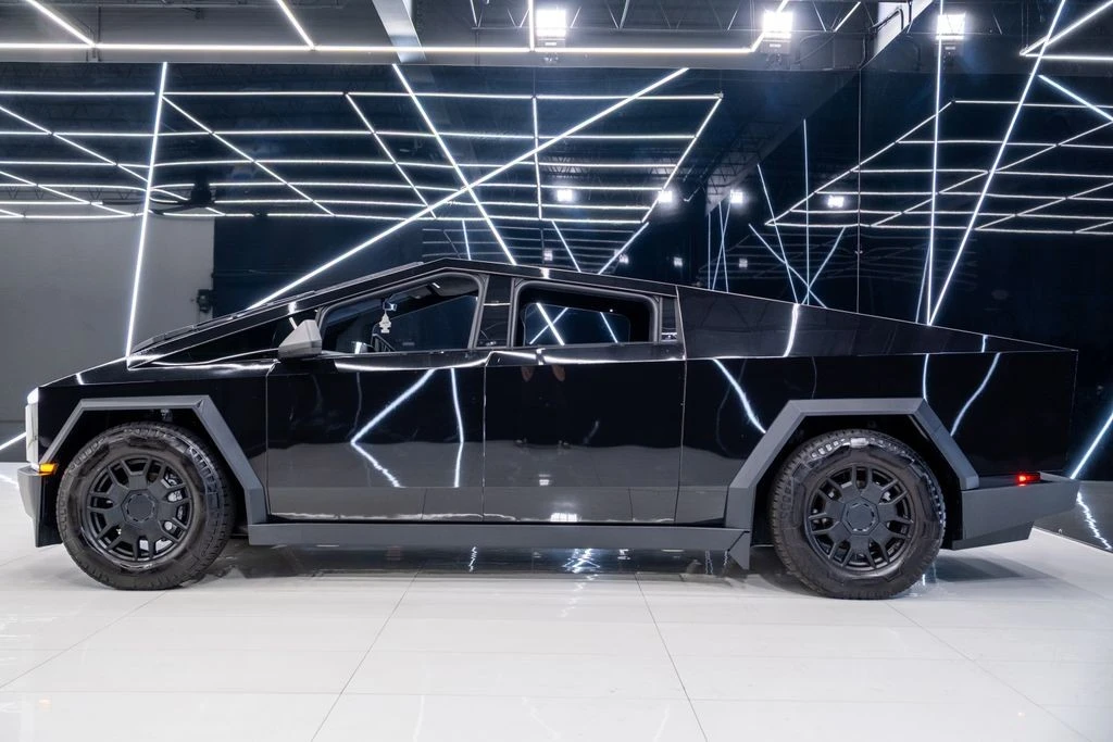 2024 Tesla Cybertruck - Image 9 of 21