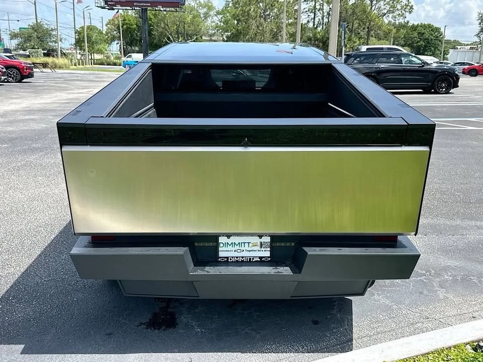 2024 Tesla Cybertruck - Image 6 of 20