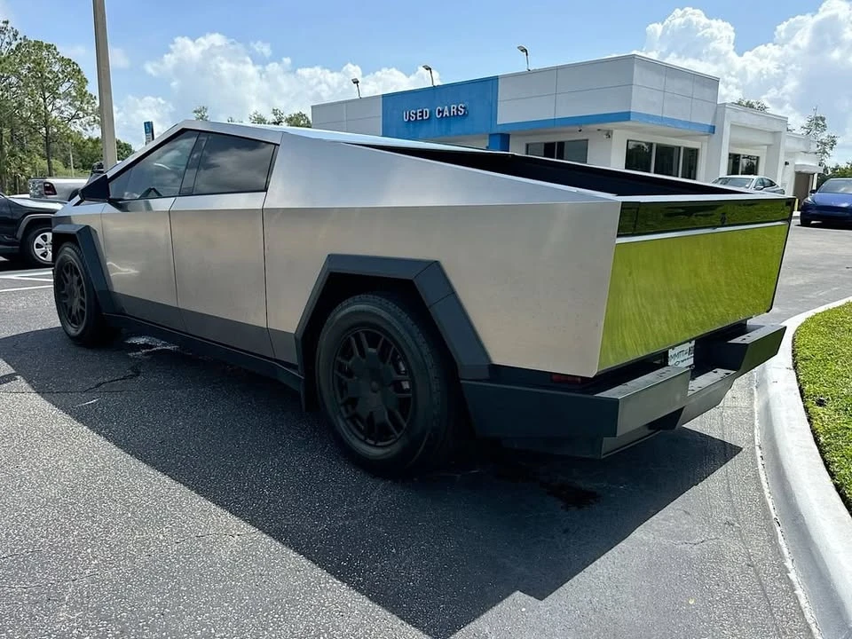 2024 Tesla Cybertruck - Image 7 of 20