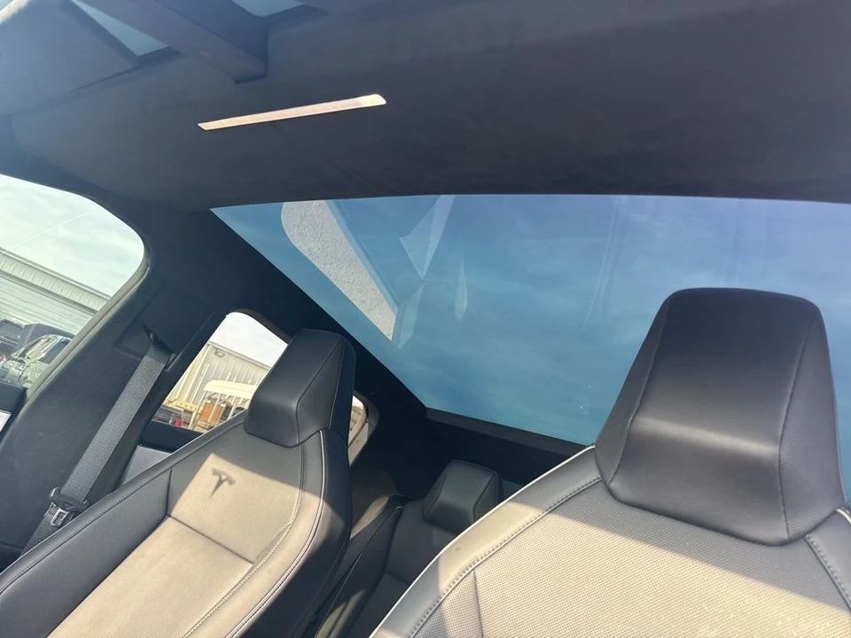 2024 Tesla Cybertruck - Image 6 of 7