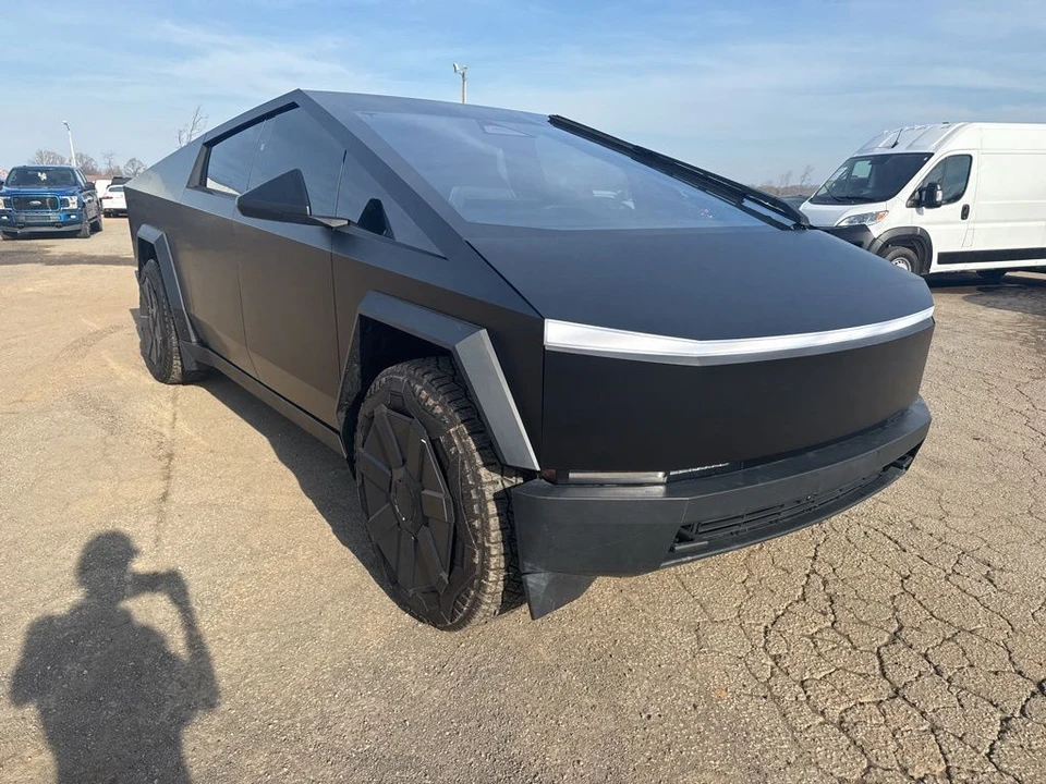 2024 Tesla Cybertruck - Image 4 of 7