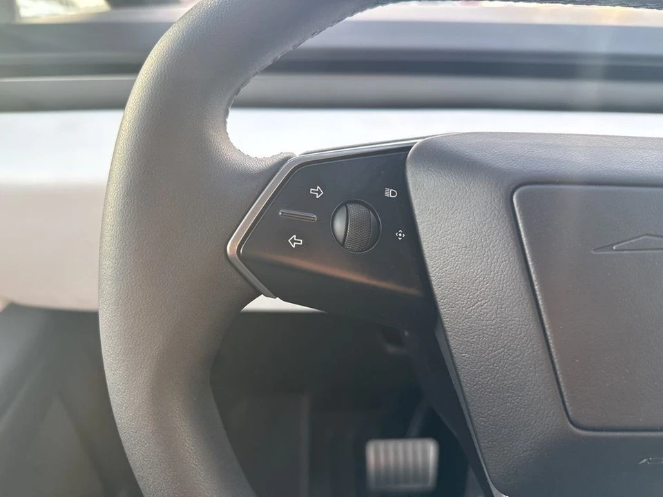2024 Tesla Cybertruck - Image 17 of 21