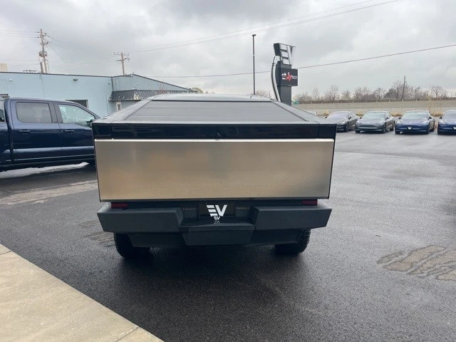 2024 Tesla Cybertruck - Image 6 of 21