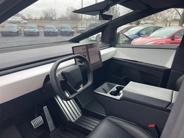2024 Tesla Cybertruck - Image 10 of 21