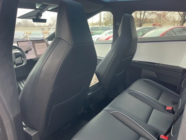 2024 Tesla Cybertruck - Image 15 of 21