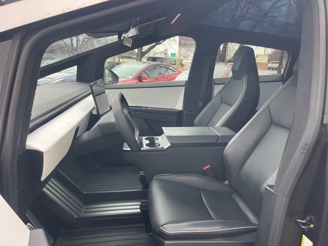 2024 Tesla Cybertruck - Image 11 of 21