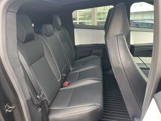 2024 Tesla Cybertruck - Image 19 of 21