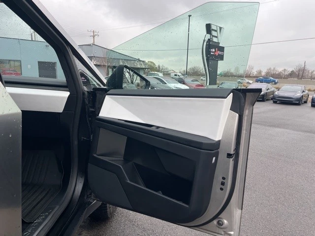 2024 Tesla Cybertruck - Image 20 of 21