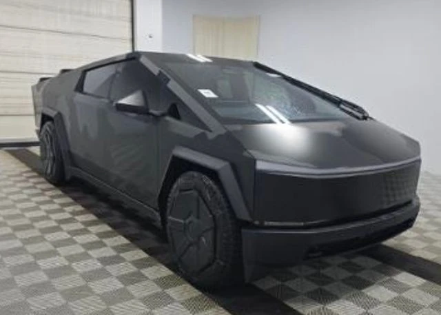 2024 Tesla Cybertruck - Image 2 of 2