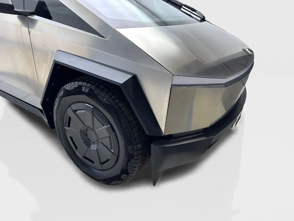 2024 Tesla Cybertruck - Image 19 of 21
