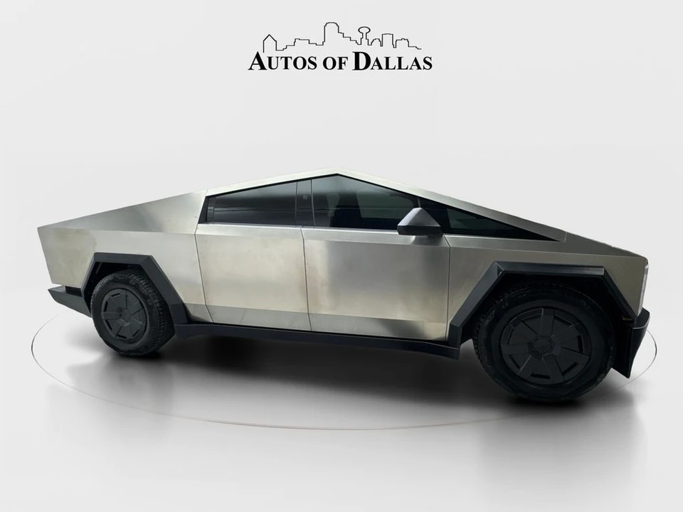 2024 Tesla Cybertruck - Image 10 of 21