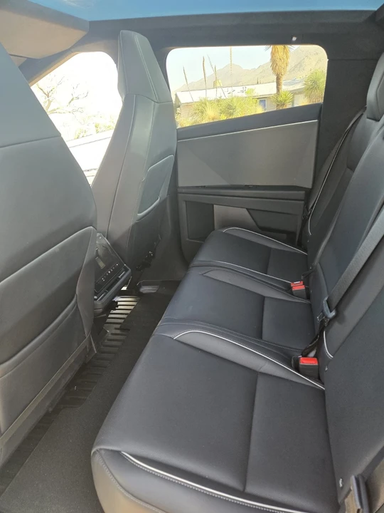 2024 Tesla Cybertruck - Image 9 of 10