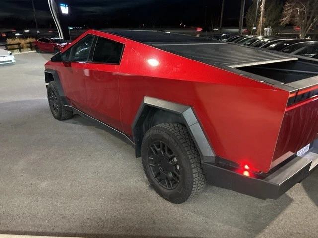 2024 Tesla Cybertruck - Image 5 of 21