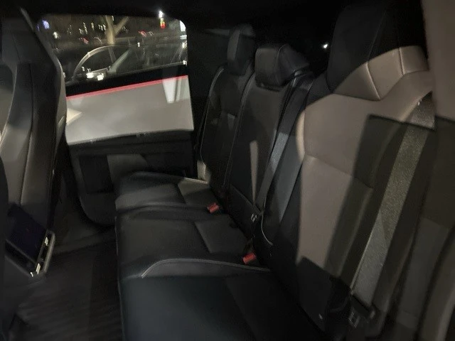 2024 Tesla Cybertruck - Image 15 of 21
