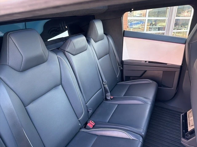 2024 Tesla Cybertruck - Image 17 of 21