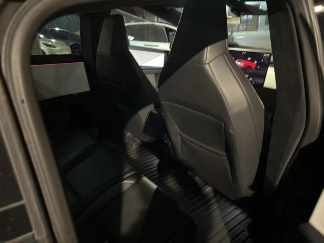 2024 Tesla Cybertruck - Image 18 of 21