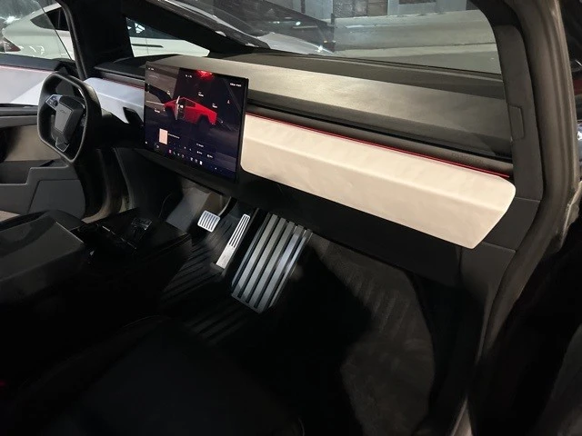 2024 Tesla Cybertruck - Image 21 of 21