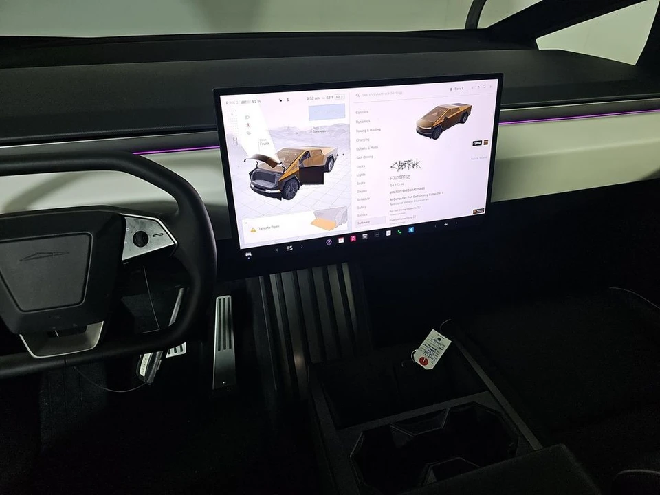 2024 Tesla Cybertruck - Image 6 of 10