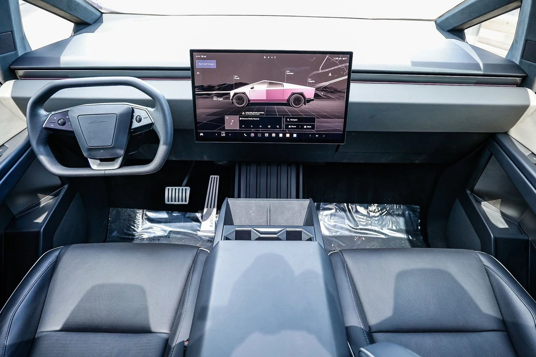 2024 Tesla Cybertruck - Image 10 of 21