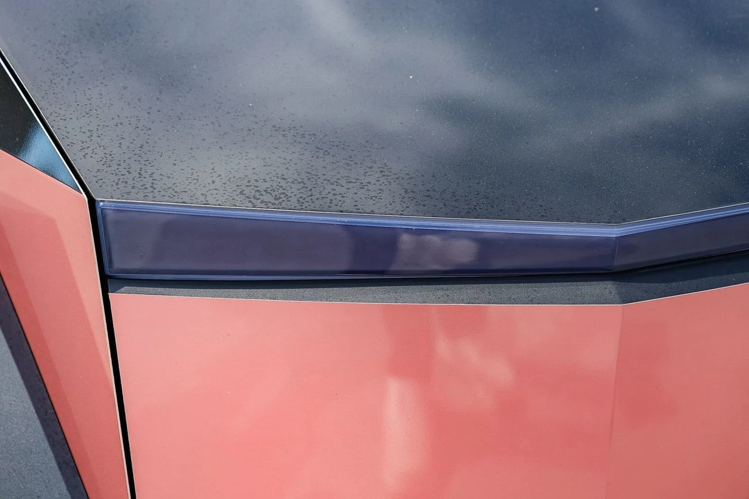 2024 Tesla Cybertruck - Image 7 of 21