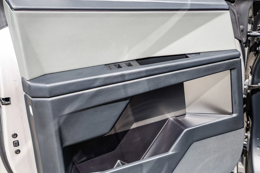 2024 Tesla Cybertruck - Image 21 of 21